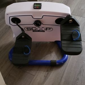 Scoop machine bike rider